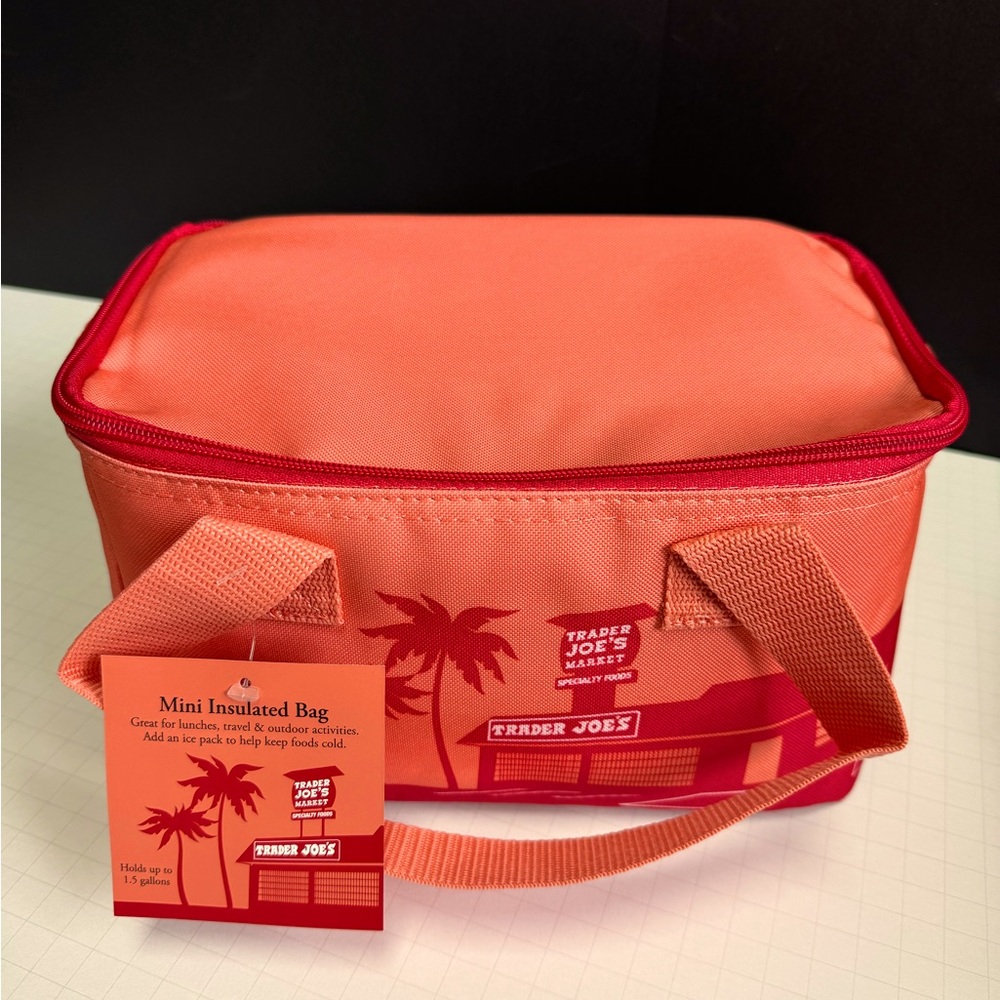 Trader Joe's Mini Insulated Bag Peach Color 1.5 gallons. New with tags